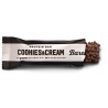 Nepřekonatelná novinka mezi proteinovými tyčinkami — Barebells Protein Bar, tyčinka až s 20g bílkovin, nízkým obsahem sacharidů a kalorií, která je definicí měkkosti, lahodnosti a slasti.